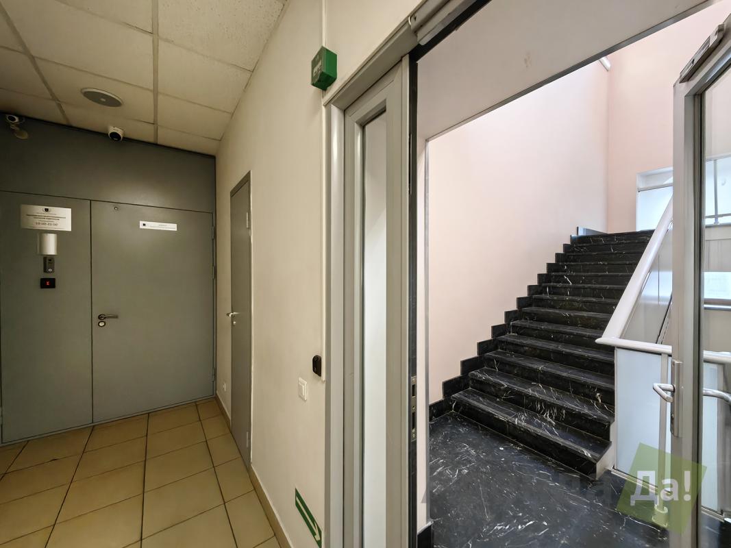 коридор и вход